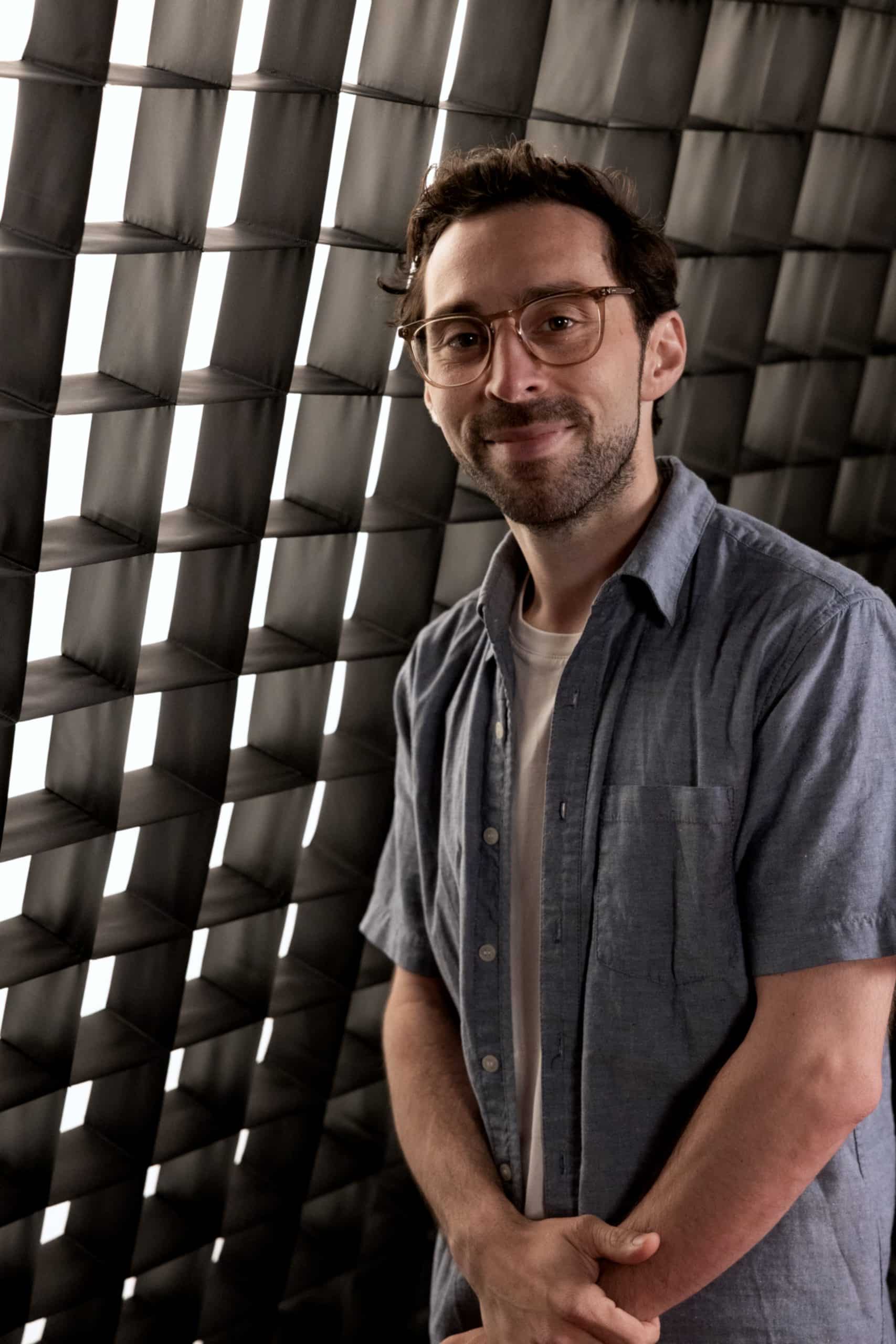 https://ecawards.net/wp-content/uploads/2025/07/01_BanksPortrait_preferred-scaled.jpg